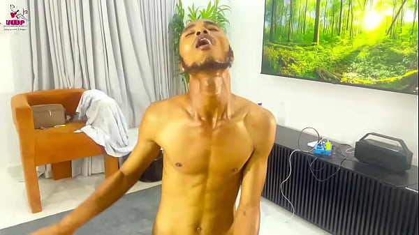 Anjing Kau Ngintip Kakak Tiri Mandi, Sialan Bikin Ngaceng