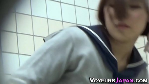 Cewek Jepang Abg Lagi Mainin Kacang Sambil Nunjukin Gaya Nakal