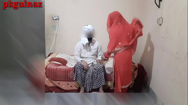 Sasur Ji Nikal Diya Nayi Bahu Rani Ko, Saaf Hindi Mein Aawaz Aati Hai