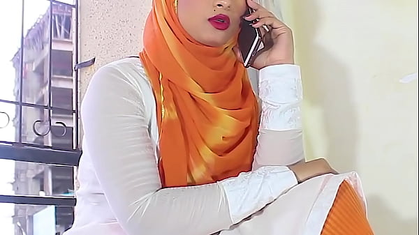 Salma Si Cewek Muslimah Ngentot Temennya, Suara Hindinya Bikin Makin Greget.