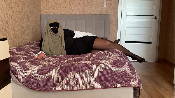 Wawancara Khalifah Turki Di Casting Bokep, Kontolnya Dimasukin Ke Memek Sampai Keluar Sperma