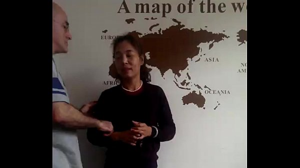 Cewek China, Suami Bule, Dan Satu Bocah China Lagi—tiga Lubang Di Dongguan Siap Digarap Bareng.