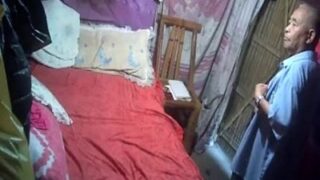 Bapak Tua Manipur Ngentot Mantu Perempuannya Di Belakang Anaknya Sendiri