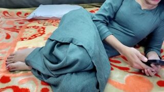 Bos Gede Chandigarh, Istrinya Main Di Luar Biar Gak Bosen Di Rumah.