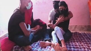 Video Mesum Bf Bangladesh, Dua Pasangan Ngeres Main Bertiga Di Ranjang