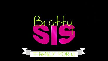 Gracie Gates & Brookie Blair Bilang Ke Stepbro “kita Semua Bisa Ngewe Dulu, Baru Ke Pantai”