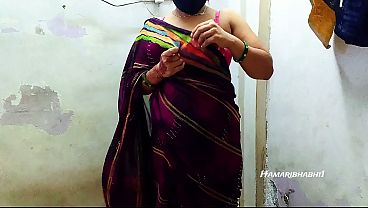 Indian Desi Bhabhi Lagi Crot Di Saree Panas, Bibir Merah Nunggingin.