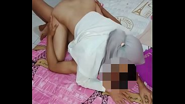 Viral Nih, Binor Hijab Hot Terbaru Selingkuh Seru Sama Teman Suami Di Kamar.