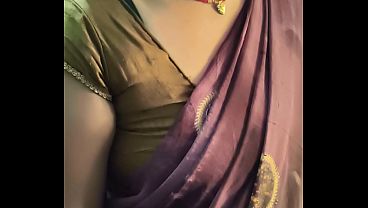 Aku Kepincut Sama Istri Orang India Yang Seksi Banget.