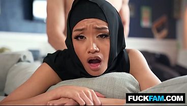 Hijabi Dijebak Budaya Amerika, Jade Kimiko Dan Parker Ambrose Ngenalin Yang ‘gak Biasa’