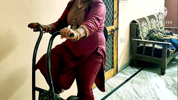 Bhabhi India Lagi Nafsu Sama Cowok Gym, Crot Di Dalem
