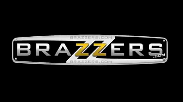 Brazzers, Bintang Porno Nih, Toket Gede Banget Bikin Ngiler!