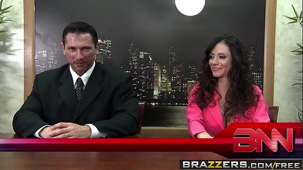 Tonton Adegan Panas Brazzers – Tete Gede Di Kantor, Ariella Ferrera & Nikki Sexx Digaruk John Str Sambil Liputan Berita