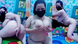 Bini Tobrut Mulus Live Bugil Nungging, Mulus Banget Sampai Pengen Coli