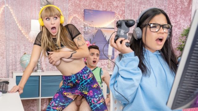 Realita Raja – Streamer Seksi Ngebor Sampai Tuntas