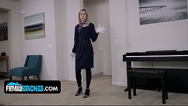 Blonde Montok Allie Nicole Dikocok Kakak Tiri Sampai Penuh Di Dalam