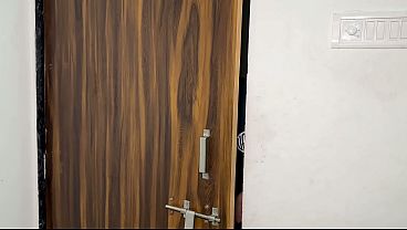 Kakak Tiri Mengisi Kekosongan Yang Pacar Tidak Bisa Penuhi.