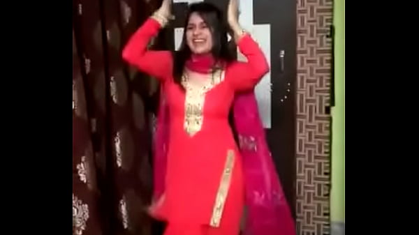 Desi Cewek Lagi Latihan Mujra, Bikin Ngaceng Parah
