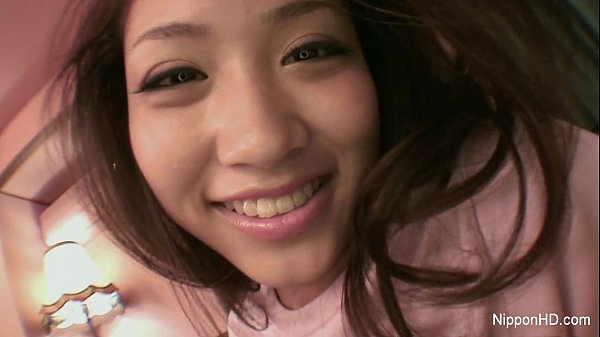 Cewek Jepang Nge-*blowjob* Dari Sudut Pandangku, Bikin Makin Erotis.