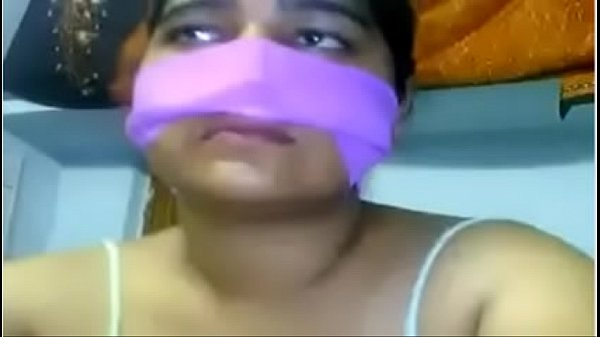Neha, Pacar Desi, Siap Digoyang Malam Ini